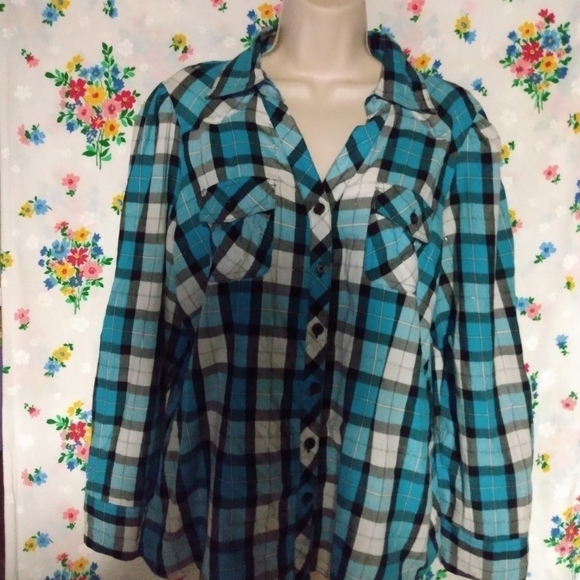 Care N Sport Long Sleeve Shirt, sz 1X,  Black Blue flap front pockets, pre-owned - Picture 1 of 9